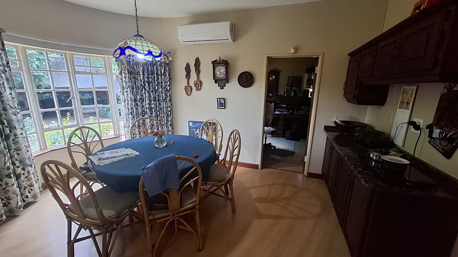 6 Bedroom Property for Sale in Mooivallei Park North West